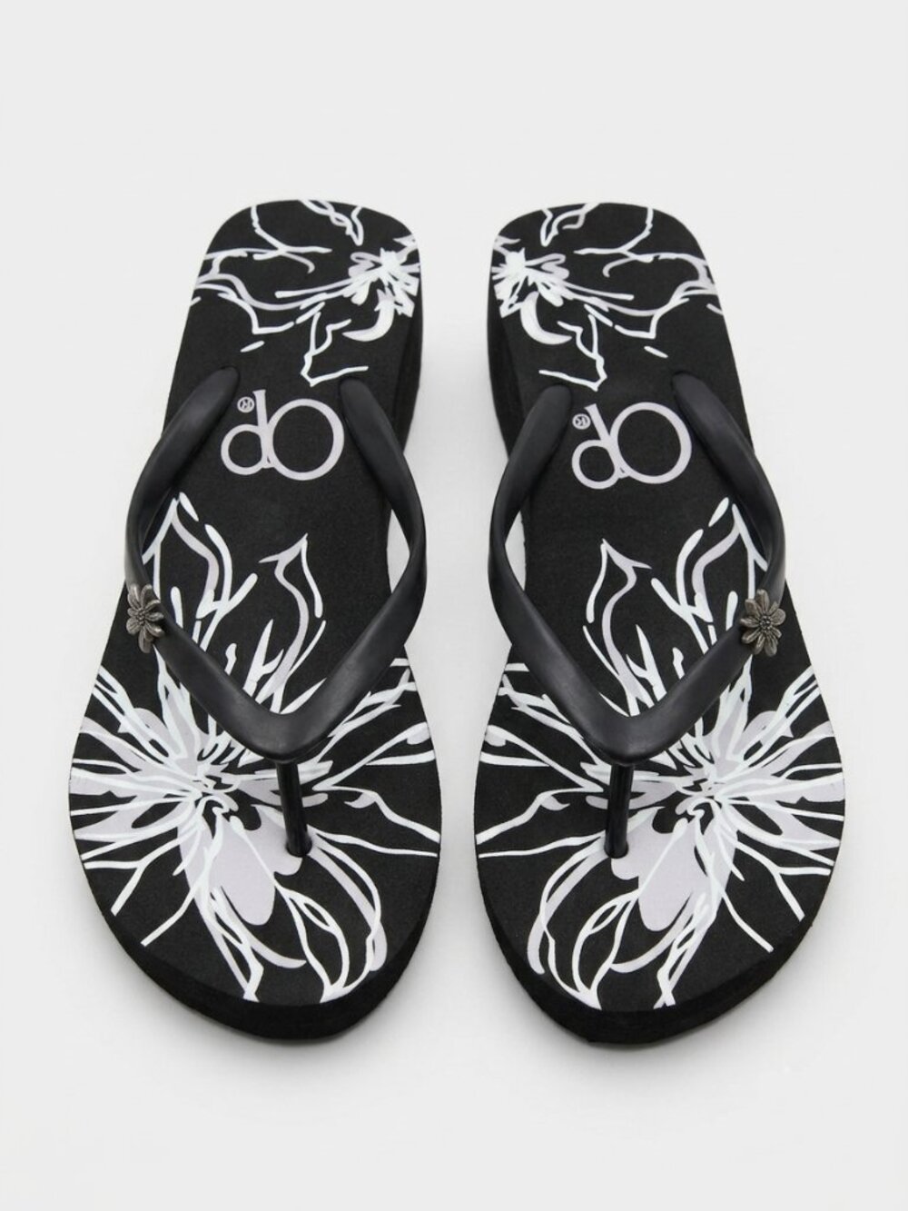 SIZE- OP (Ocean Pacific) Vintage Black & White Floral Platform Wedge Flip Flops